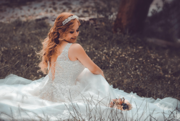 👰‍♀️ 25 Deep Wedding Dress Dream Interpretations, wedding dress dream meaning, dream of wearing a wedding dress, bridal dream, white dress dream, marriage symbolism